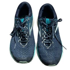 Brooks Ghost 11 Dark Blue and Teal Size 9 Wide